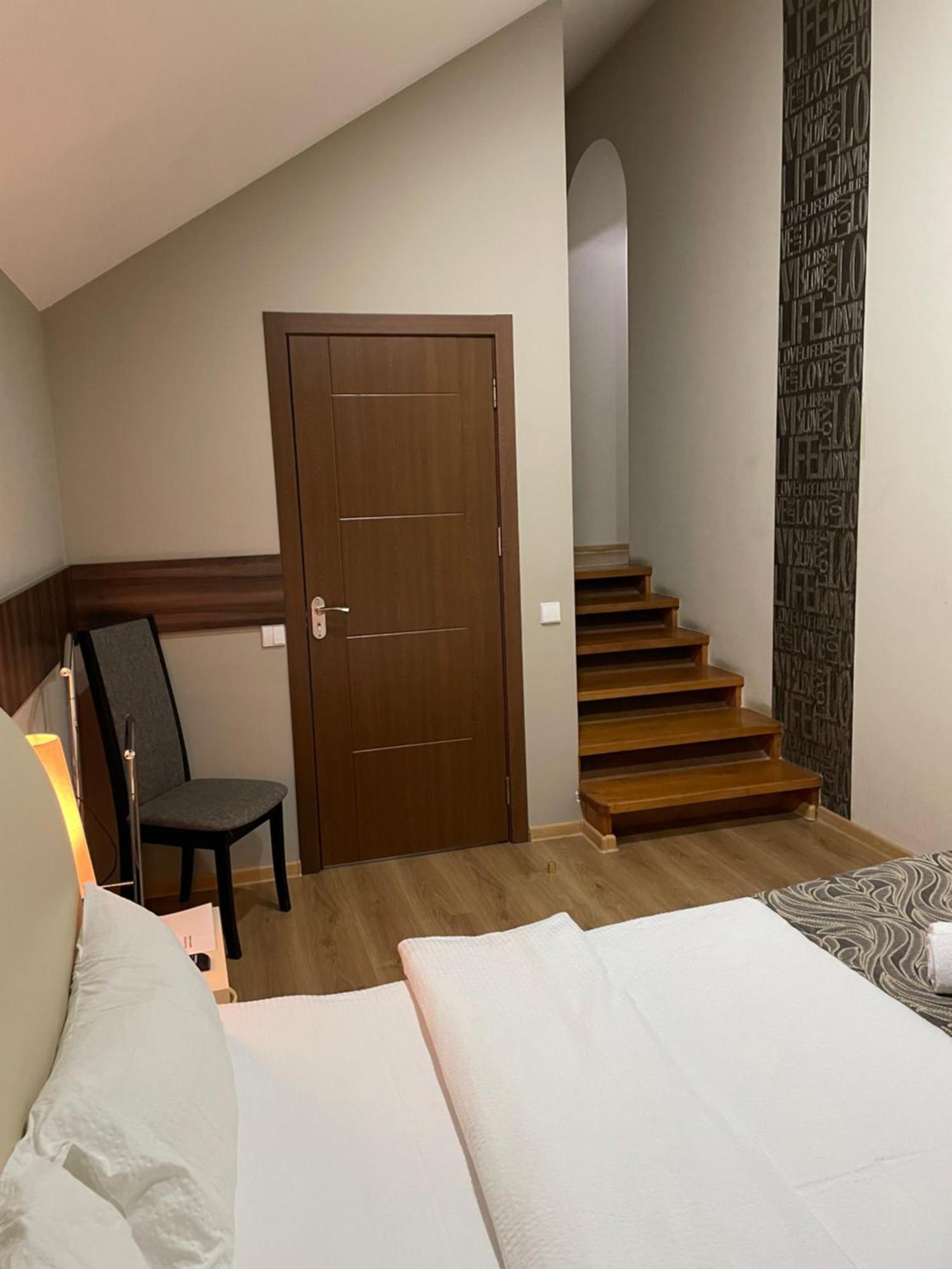 New Hotel Tbilisi Buitenkant foto